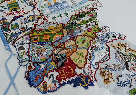 Вышитую карту Амурской области представят  на всероссийском фестивале в Чувашии 