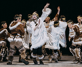 Народный ансамбль северного танца «Дюгэлдын»